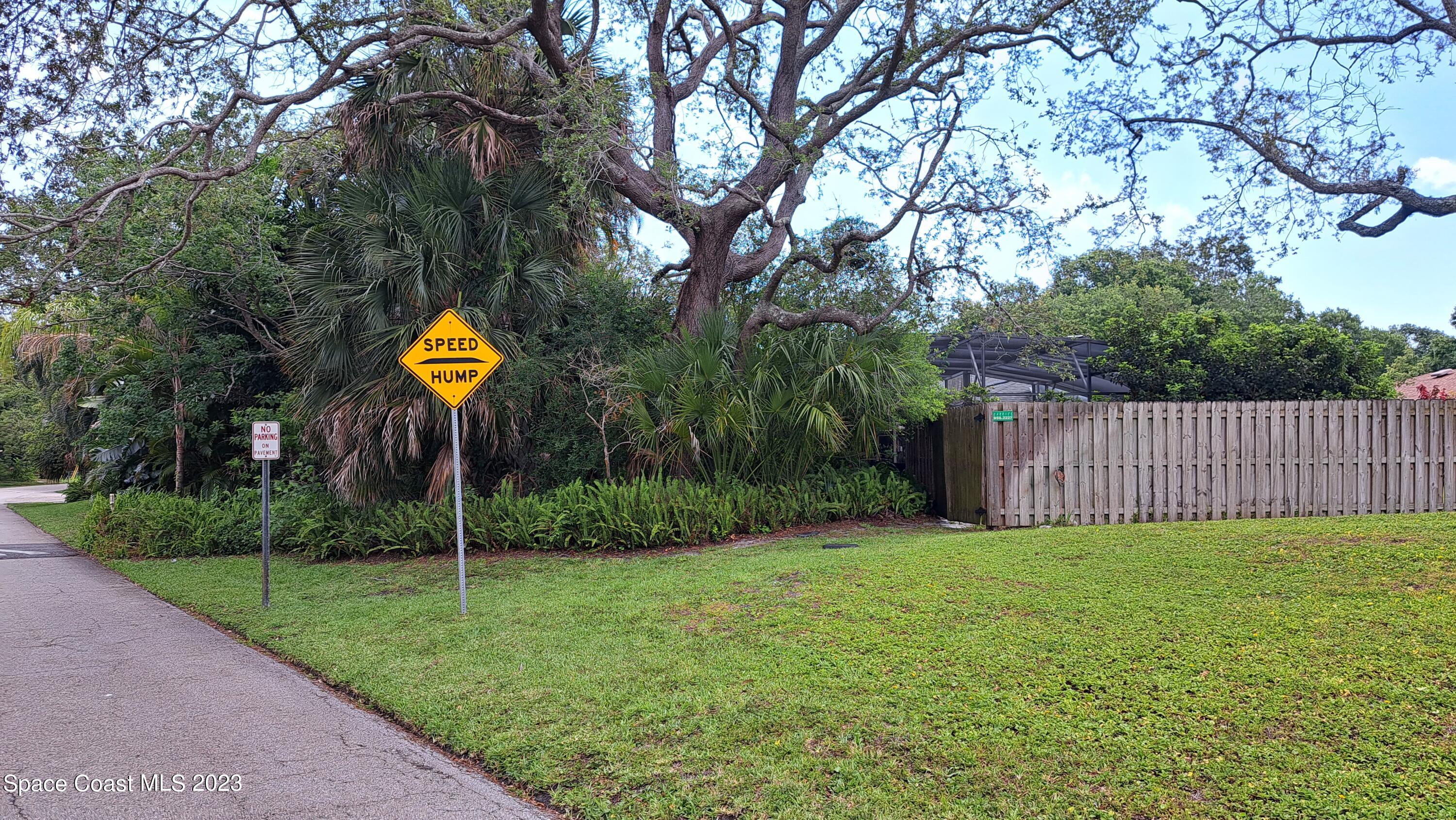 1083 Pineapple Avenue Northeast Palm Bay, FL 32905 - Photo 8 of 26