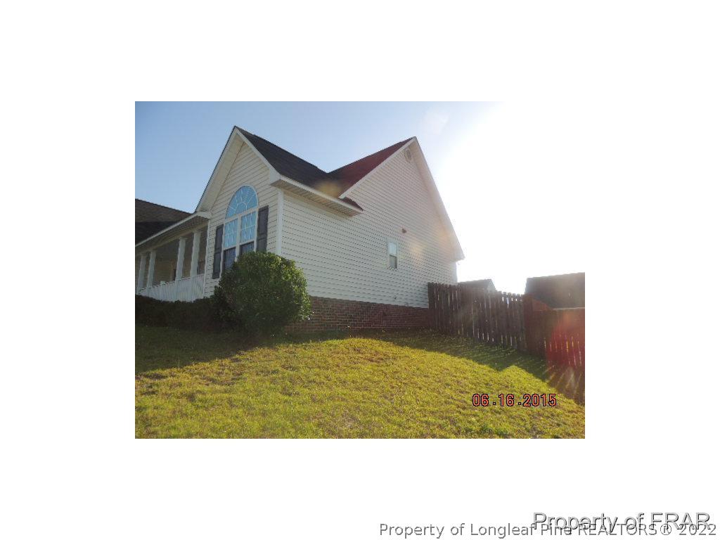 917 Bramblegate Road Hope Mills, NC 28348 - Photo 3 of 18 Gallery Image 3