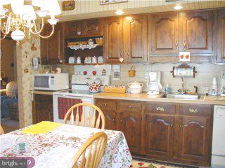 89 Signal Hill Road Holland, PA 18966 - Photo 3 of 6 Gallery Image 3
