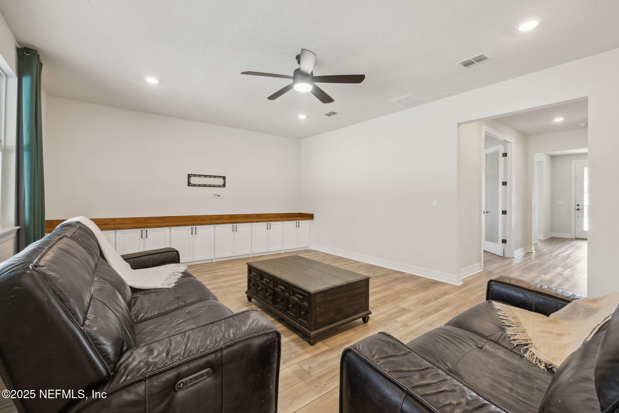 100 Red Barn Road St. Augustine, FL 32092 - Photo 10 of 86 a living room with furniture and a couch