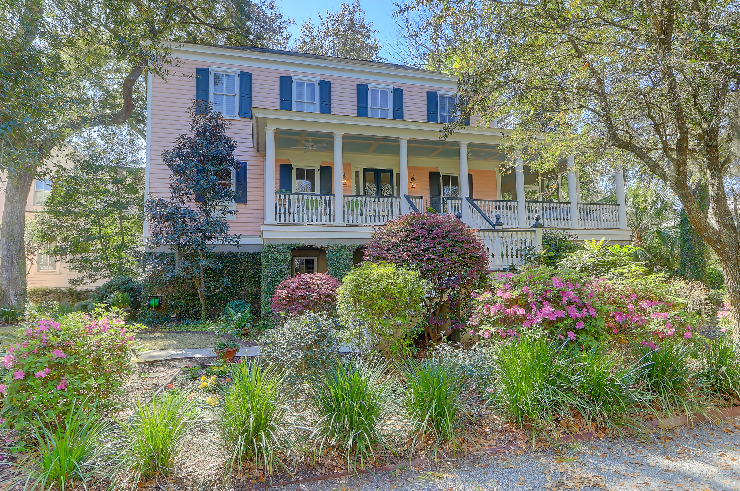 23 Isle Of Hope Road Mount Pleasant, SC 29464 - Photo 6 of 57 23 Isle of Hope (6)