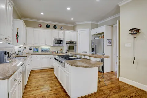 $850,000 | 1008 Potomac Drive, Houston, TX 77057
