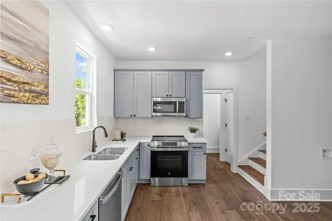 $450,000 | 151 South Sycamore Street, Charlotte, NC 28202