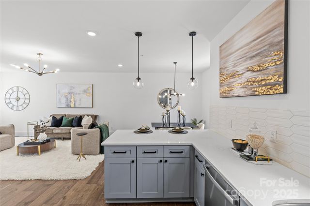 $450,000 | 151 South Sycamore Street, Charlotte, NC 28202