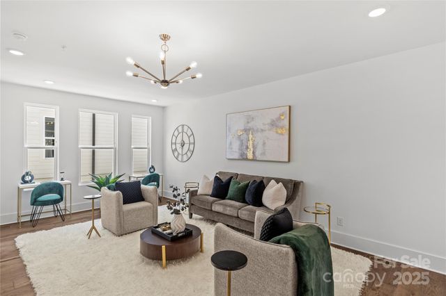 $450,000 | 151 South Sycamore Street, Charlotte, NC 28202