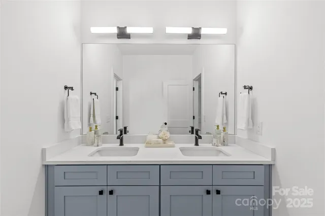 $450,000 | 151 South Sycamore Street, Charlotte, NC 28202