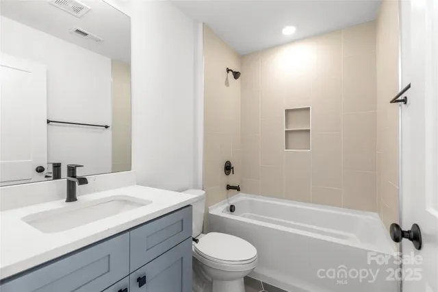 $450,000 | 151 South Sycamore Street, Charlotte, NC 28202