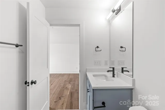 $450,000 | 151 South Sycamore Street, Charlotte, NC 28202