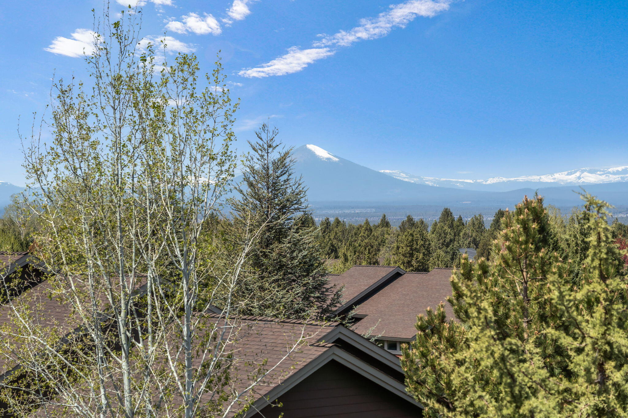 10870 Village Loop Redmond, OR 97756 - Photo 20 of 35 a view of a city