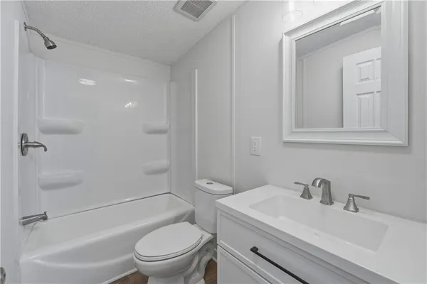 $1,400 | 190 Chivalry Lane, Ball Ground, GA 30107