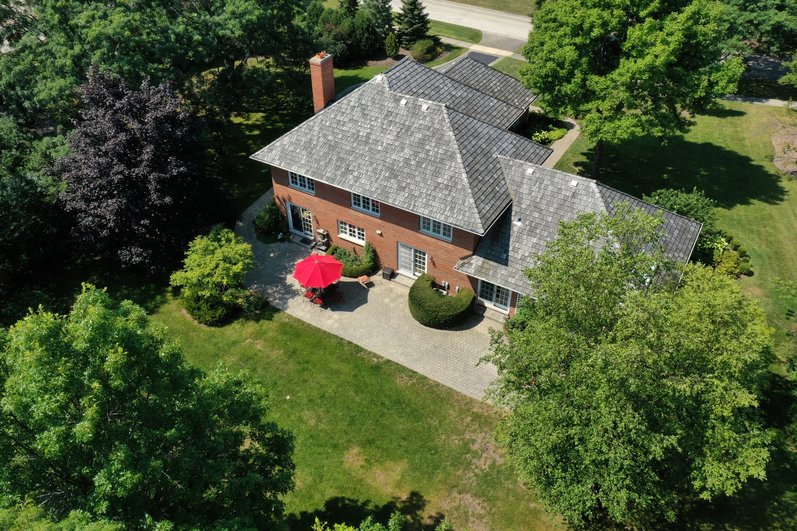390 South Basswood Road Lake Forest, IL 60045 - Photo 32 of 38 a view of outdoor space and yard