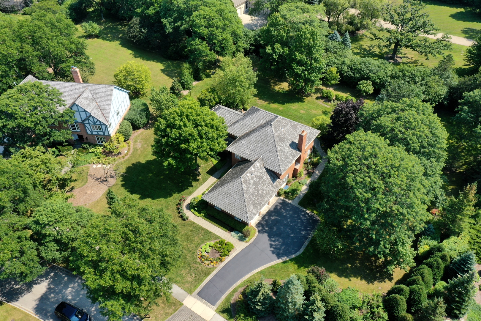 390 South Basswood Road Lake Forest, IL 60045 - Photo 34 of 38 an aerial view of a house with a yard