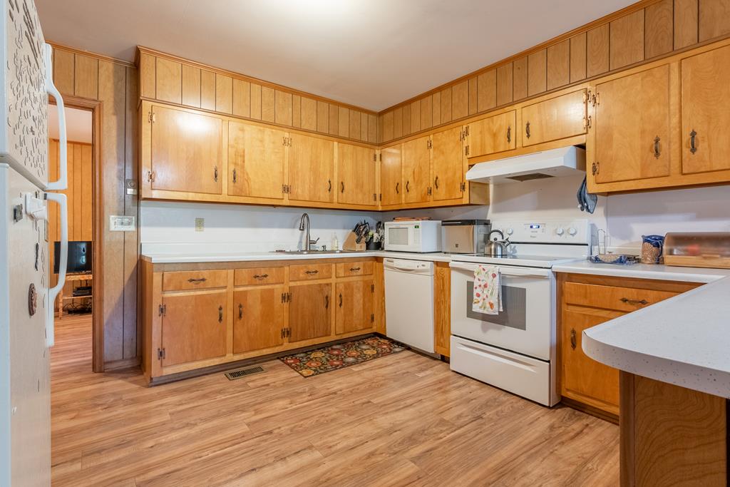 644 Daniels Run Road Northeast Check, VA 24072 - Photo 30 of 75 Gallery Image 30