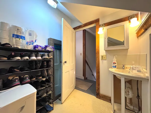 $245,000 | 726 Rice Lane, Bennington, VT 05201