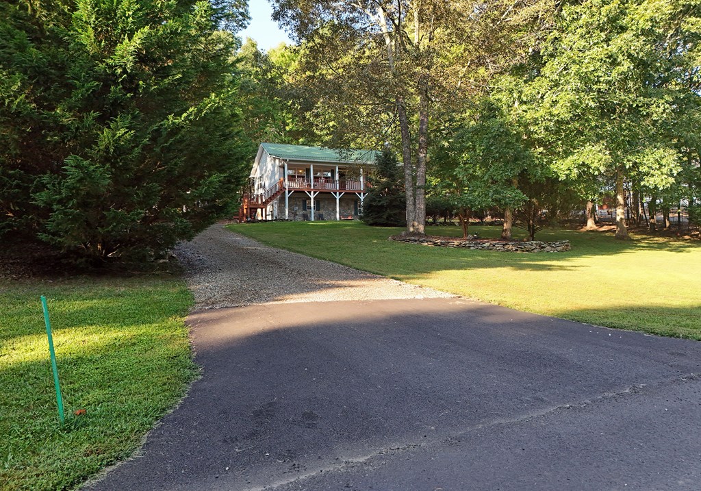 31 Lance Crossing Road Blairsville, GA 30512 - Photo 12 of 52 a view of a house with swimming pool