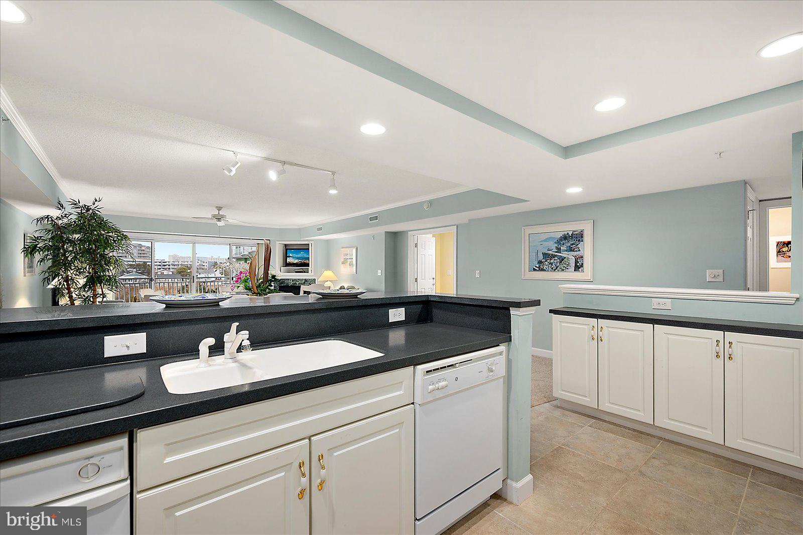 111 76th Street, Unit 202 Ocean City, MD 21842 - Photo 18 of 50