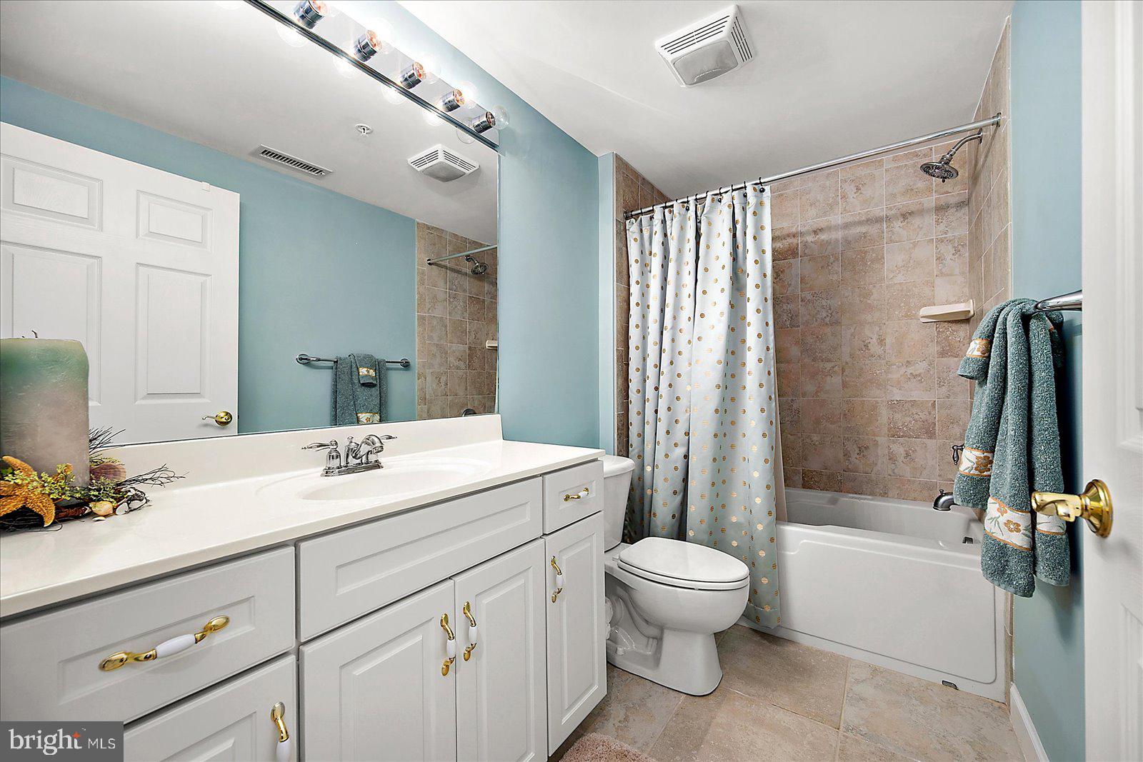 111 76th Street, Unit 202 Ocean City, MD 21842 - Photo 37 of 50