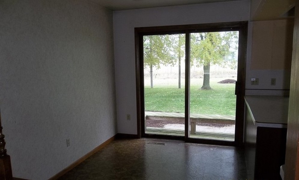 2404 South Nine Mile Road Kawkawlin, MI 48631 - Photo 15 of 21