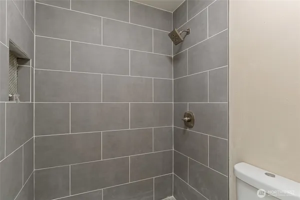 $300,000 | 420 Koala Avenue East, Omak, WA 98841