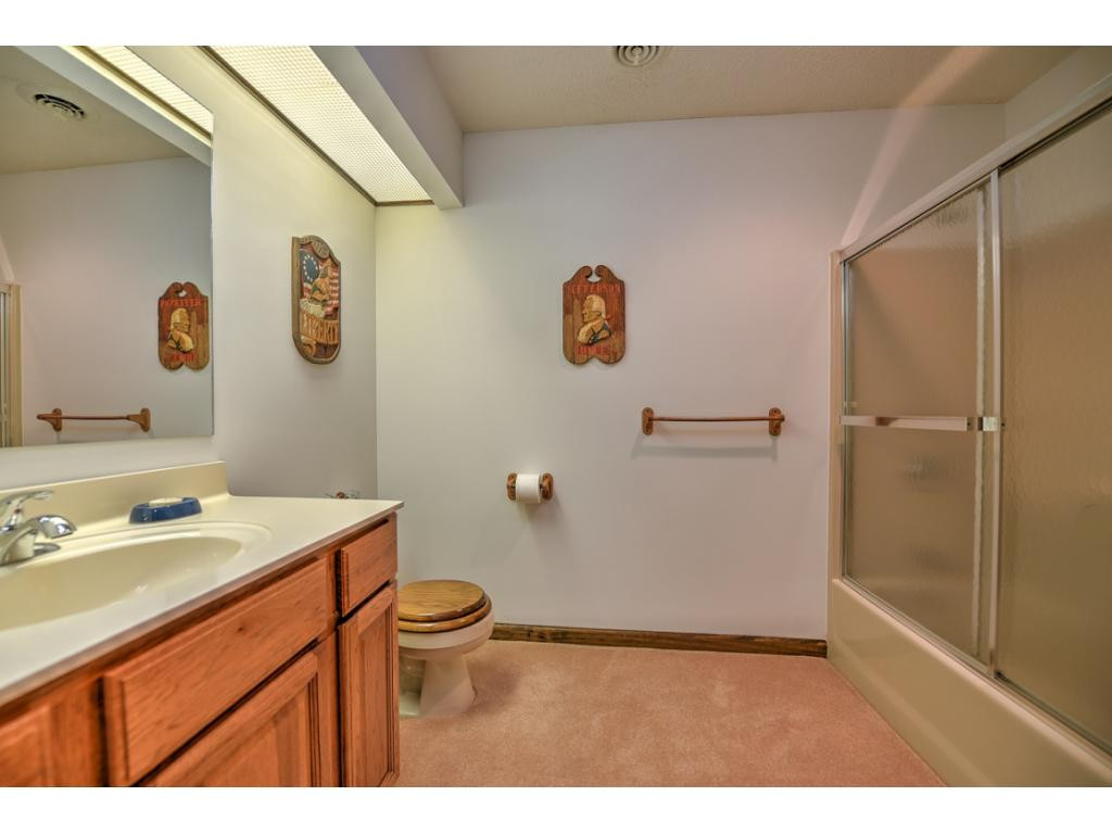 489 Hidden Acres Road Kingsport, TN 37664 - Photo 12 of 30 Guest Bath