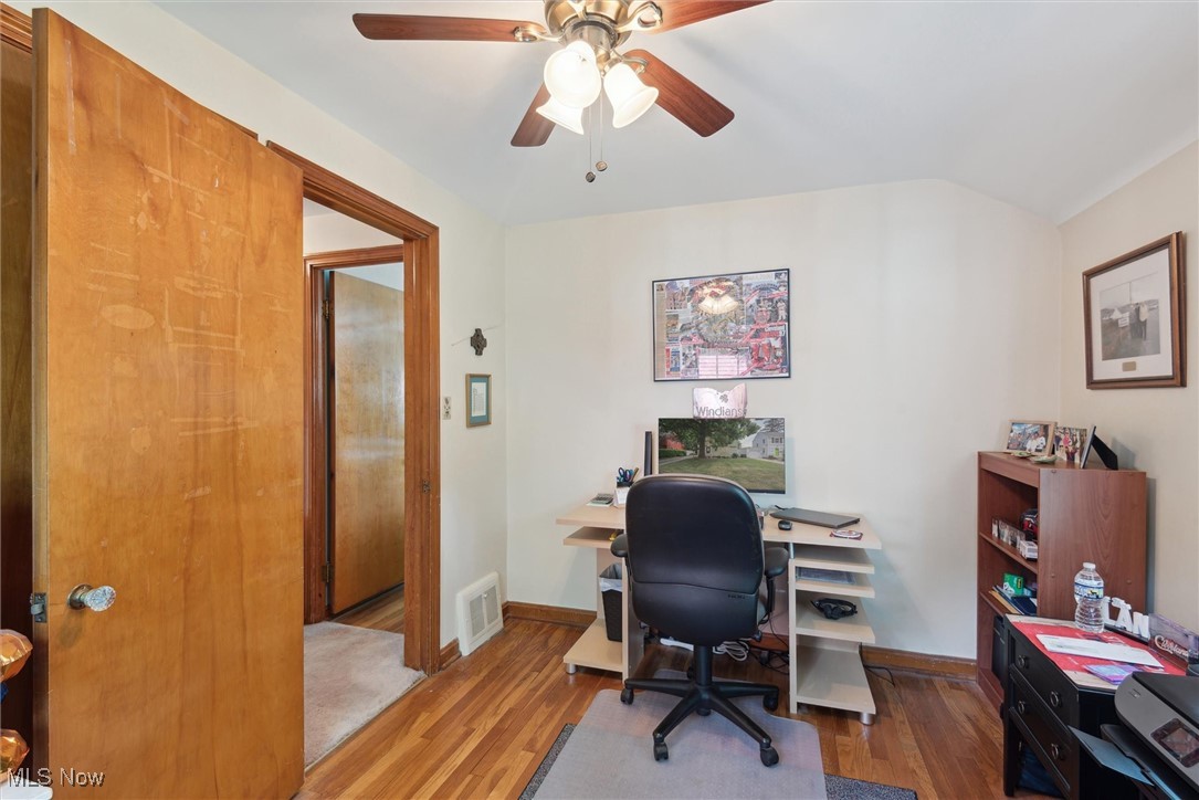 5291 Spencer Road Lyndhurst, OH 44124 - Photo 27 of 43
