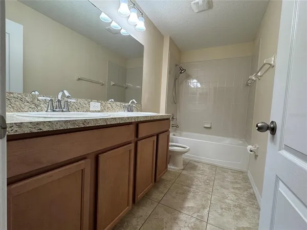 $2,995 | 20044 Date Palm Way, Tampa, FL 33647