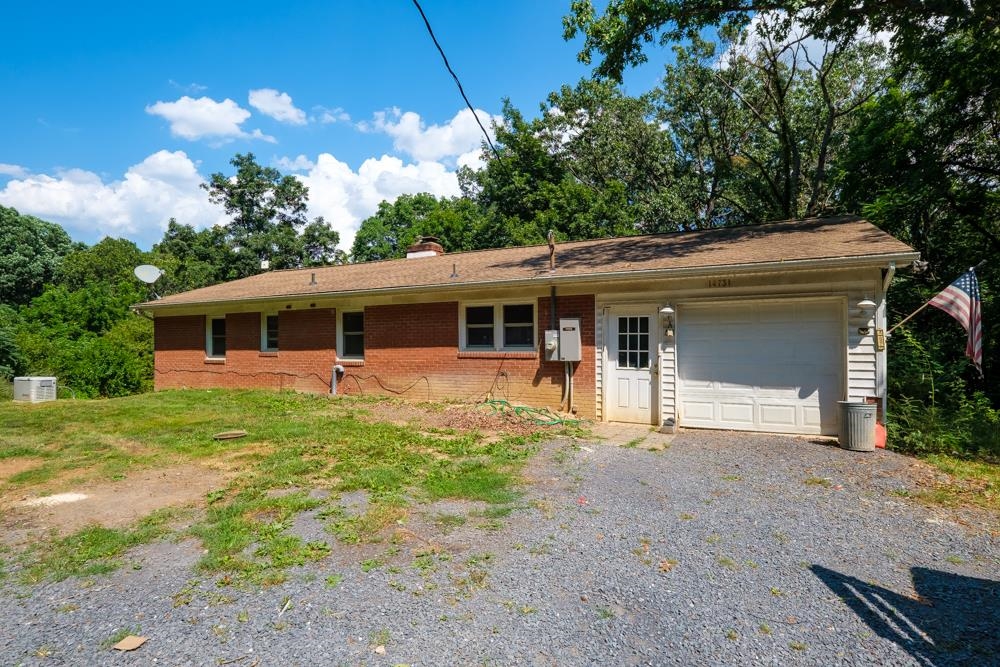 14731 Quartermile Road Timberville, VA 22853 - Photo 3 of 21 Gallery Image 3