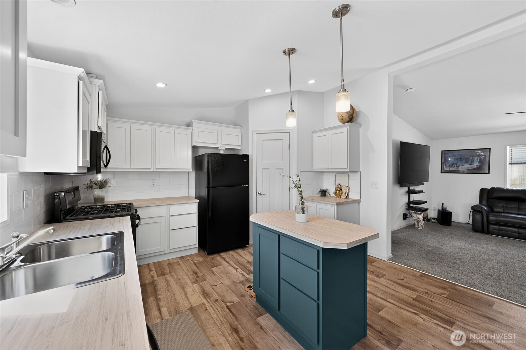 23708 Locust Way, Unit 71 Bothell, WA 98021 - Photo 11 of 24