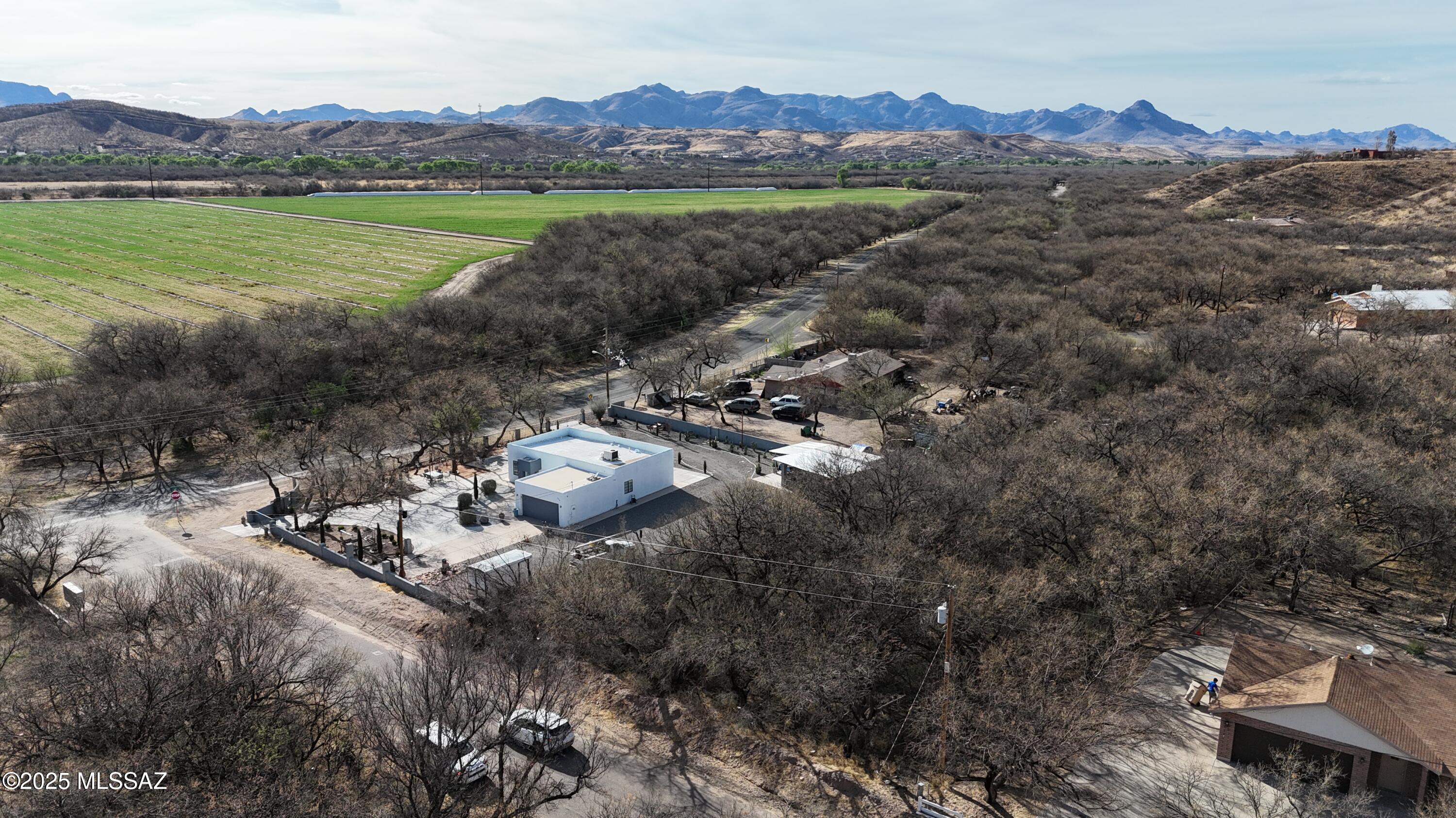 278 Calle Cappela, Unit 8 Rio Rico, AZ 85648 - Photo 3 of 11 Gallery Image 3