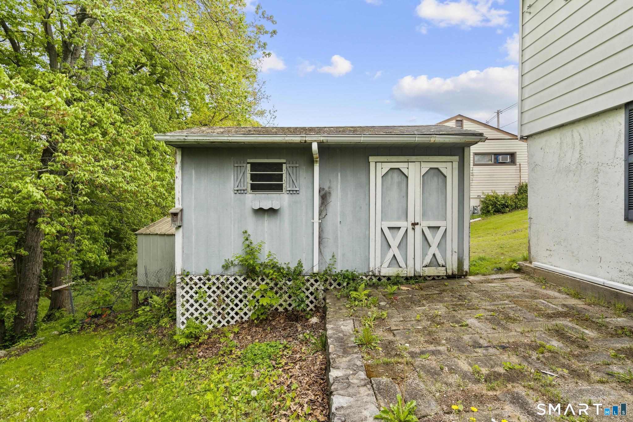 322 Pearl Lake Road Waterbury, CT 06706 - Photo 22 of 24