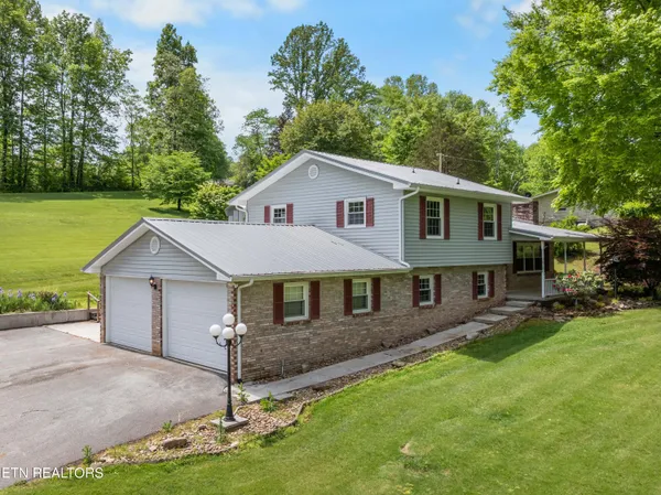 $338,500 | 150 Lillywood Drive, La Follette, TN 37766