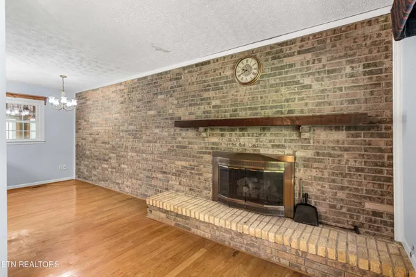 $338,500 | 150 Lillywood Drive, La Follette, TN 37766