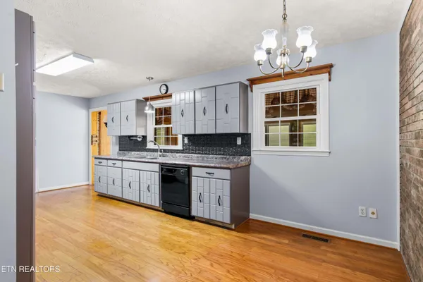 $338,500 | 150 Lillywood Drive, La Follette, TN 37766
