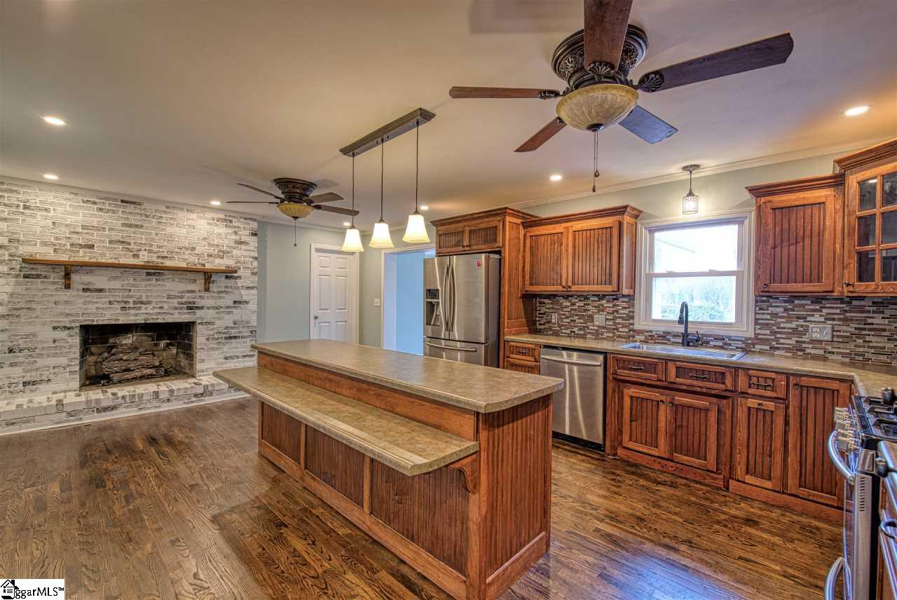 138 Duncan Chapel Road Greenville, SC 29617 - Photo 11 of 36 Gallery Image 11