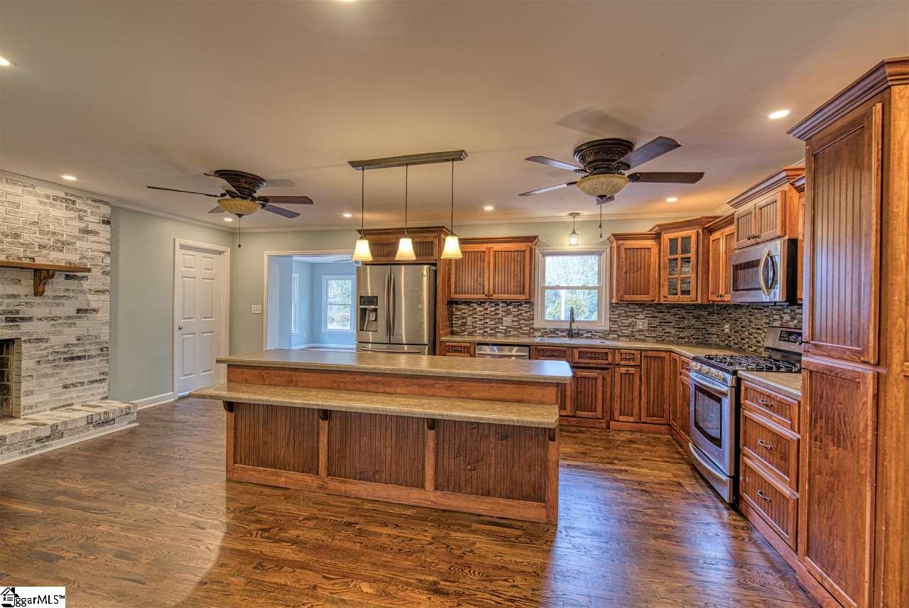 138 Duncan Chapel Road Greenville, SC 29617 - Photo 15 of 36 Gallery Image 15