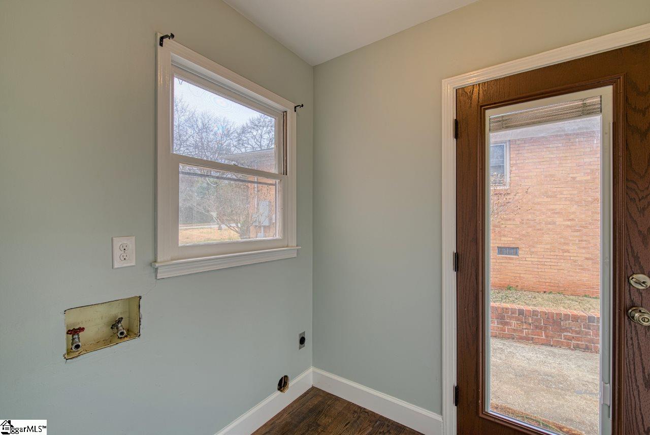 138 Duncan Chapel Road Greenville, SC 29617 - Photo 22 of 36 Gallery Image 22