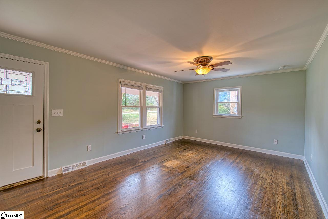 138 Duncan Chapel Road Greenville, SC 29617 - Photo 6 of 36 Gallery Image 6