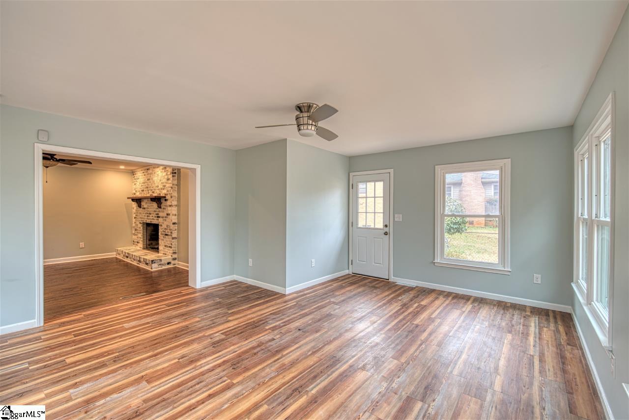 138 Duncan Chapel Road Greenville, SC 29617 - Photo 8 of 36 Gallery Image 8