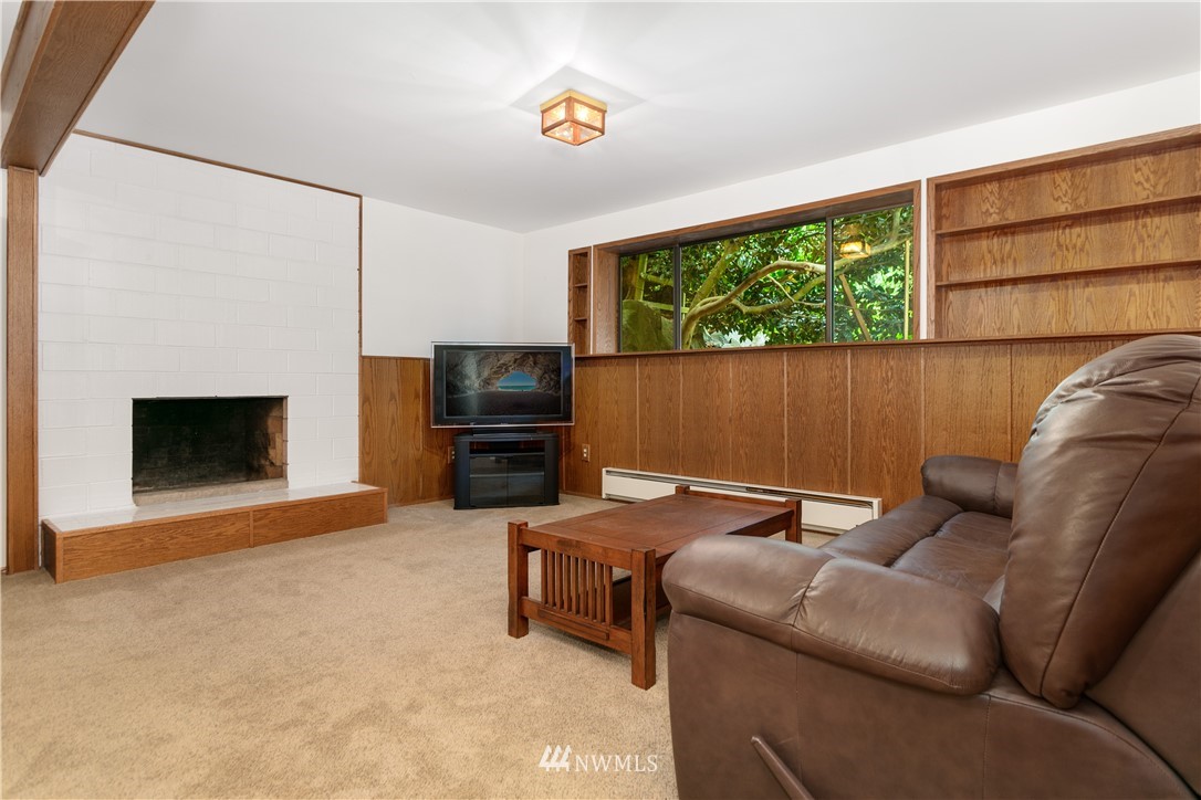 9411 215th Street Southwest Edmonds, WA 98020 - Photo 16 of 25 Gallery Image 16