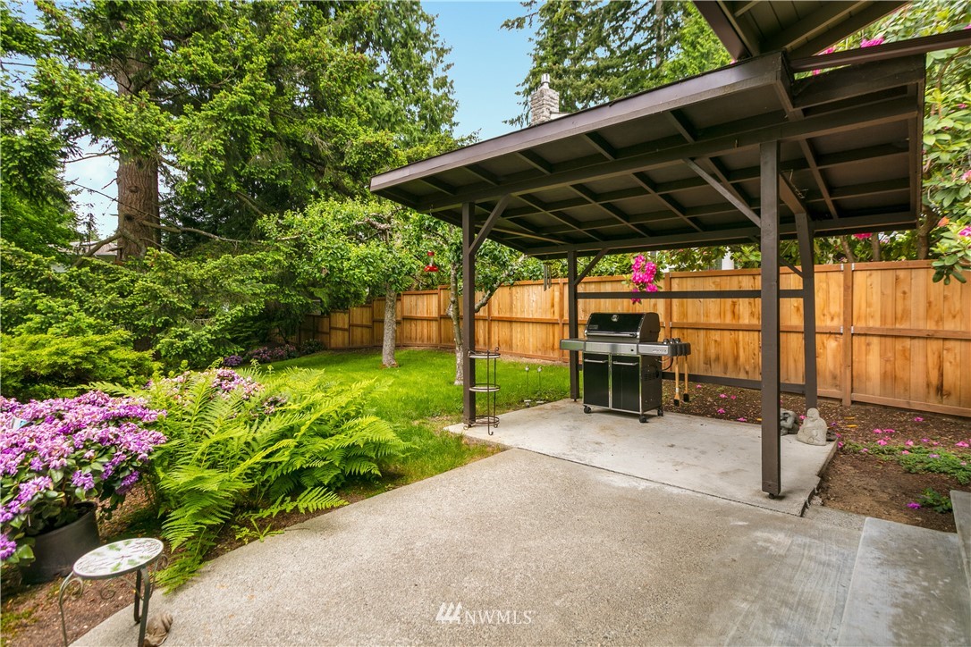 9411 215th Street Southwest Edmonds, WA 98020 - Photo 20 of 25 Gallery Image 20