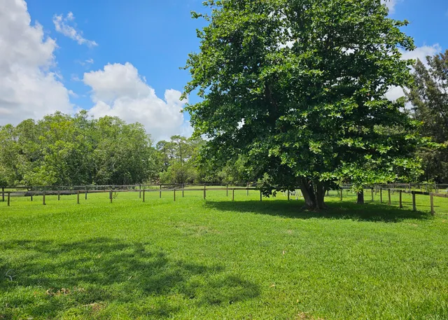 $3,250 | 1031 Hyde Park Road, Loxahatchee Groves, FL 33470