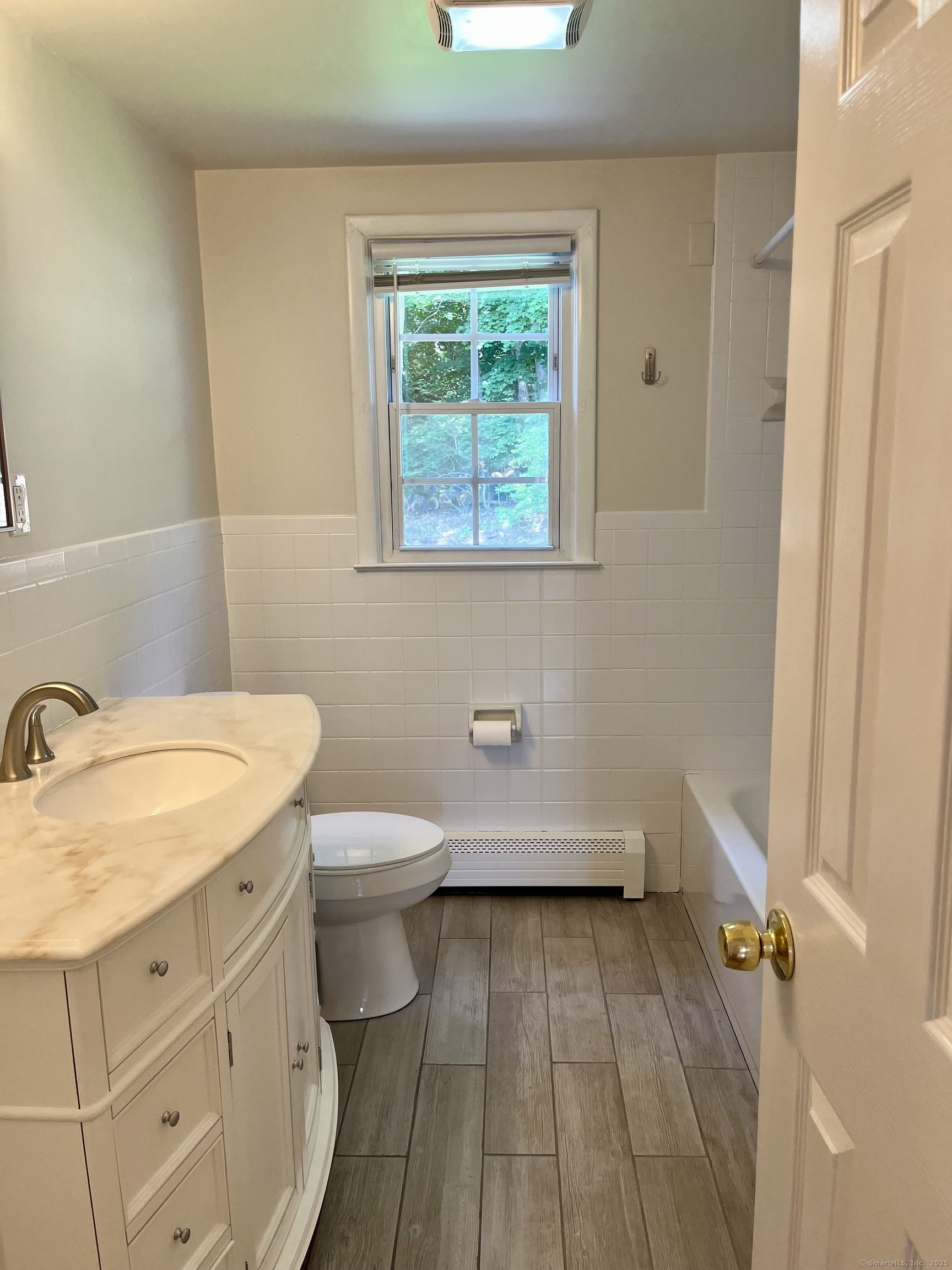11 Cornwall Road Norwalk, CT 06850 - Photo 13 of 18