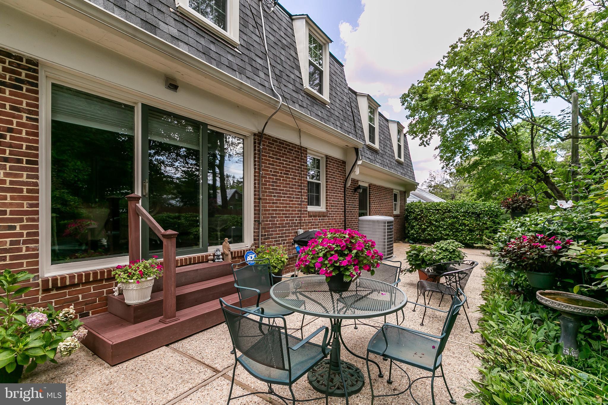 703 Gilmarys Road Baltimore, MD 21210 - Photo 12 of 37 Gallery Image 12