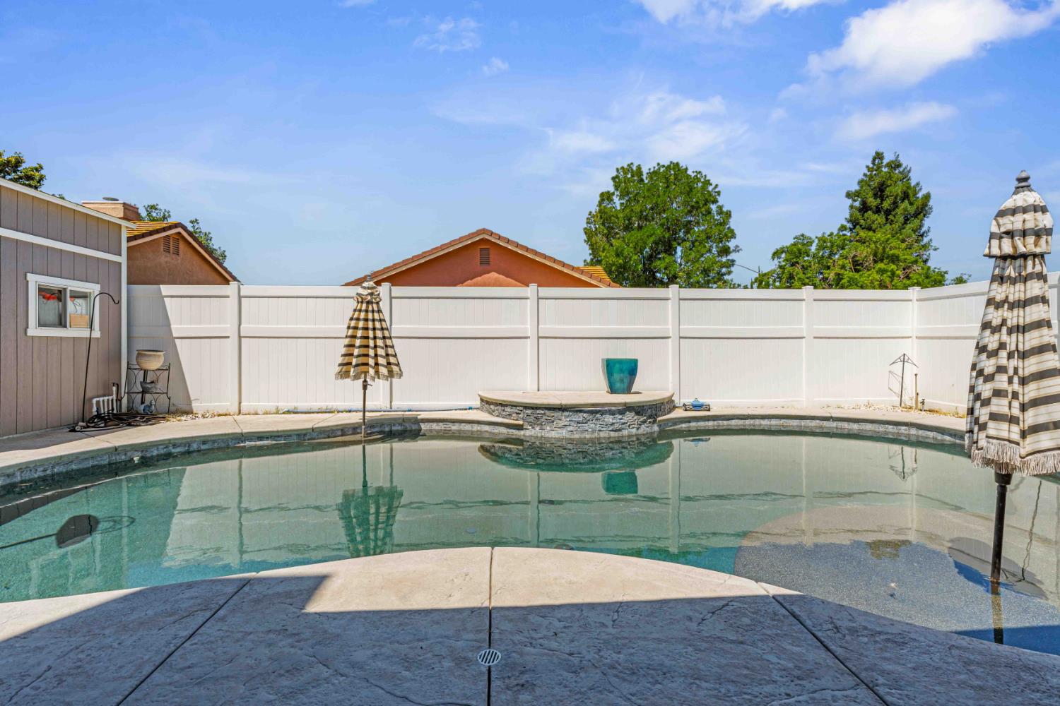 1721 Woodcrest Way Modesto, CA 95355 - Photo 28 of 38