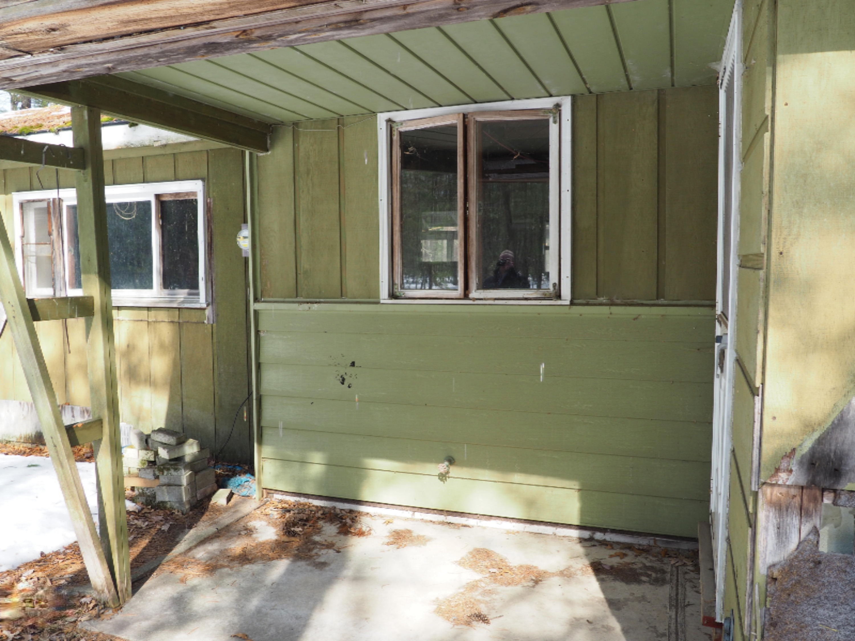 353 North Kettle Hole Road Manistee, MI 49660 - Photo 23 of 26 P3070976