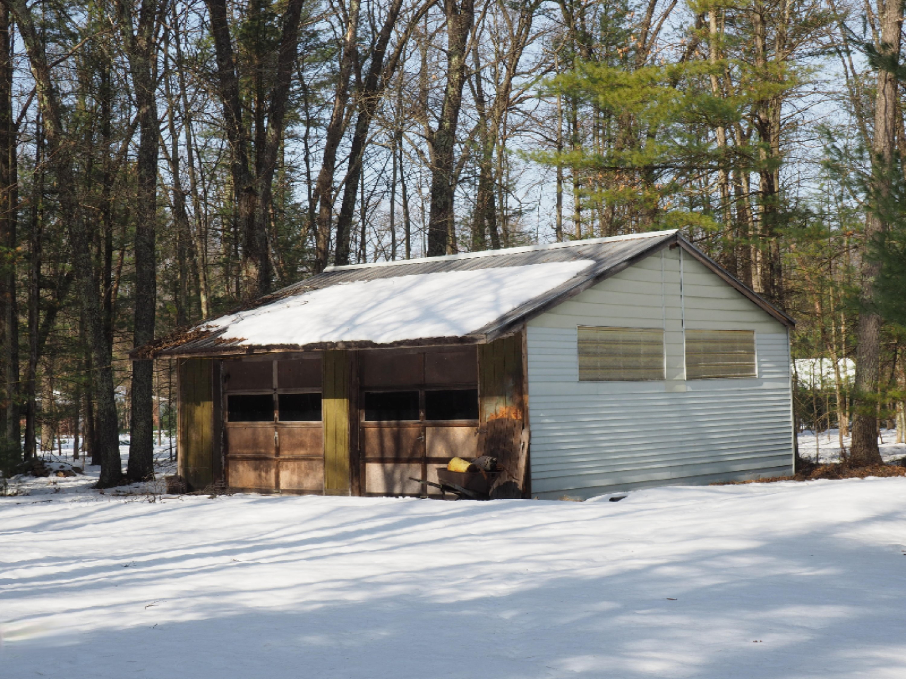 353 North Kettle Hole Road Manistee, MI 49660 - Photo 3 of 26 P3070967