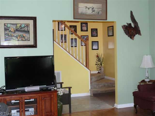 2840 George York Road Randleman, NC 27317 - Photo 3 of 16 Entry. Foyer - stairs