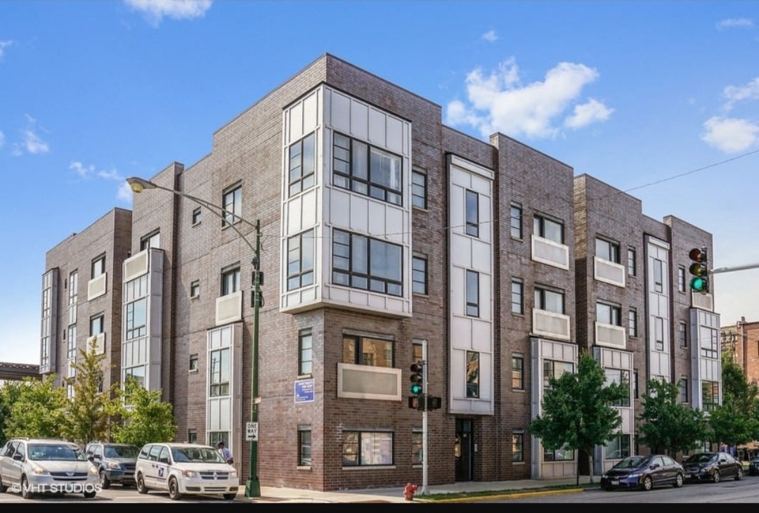 Undisclosed Address Chicago, IL 60612 - Photo 1 of 1 a front view of a multi story building