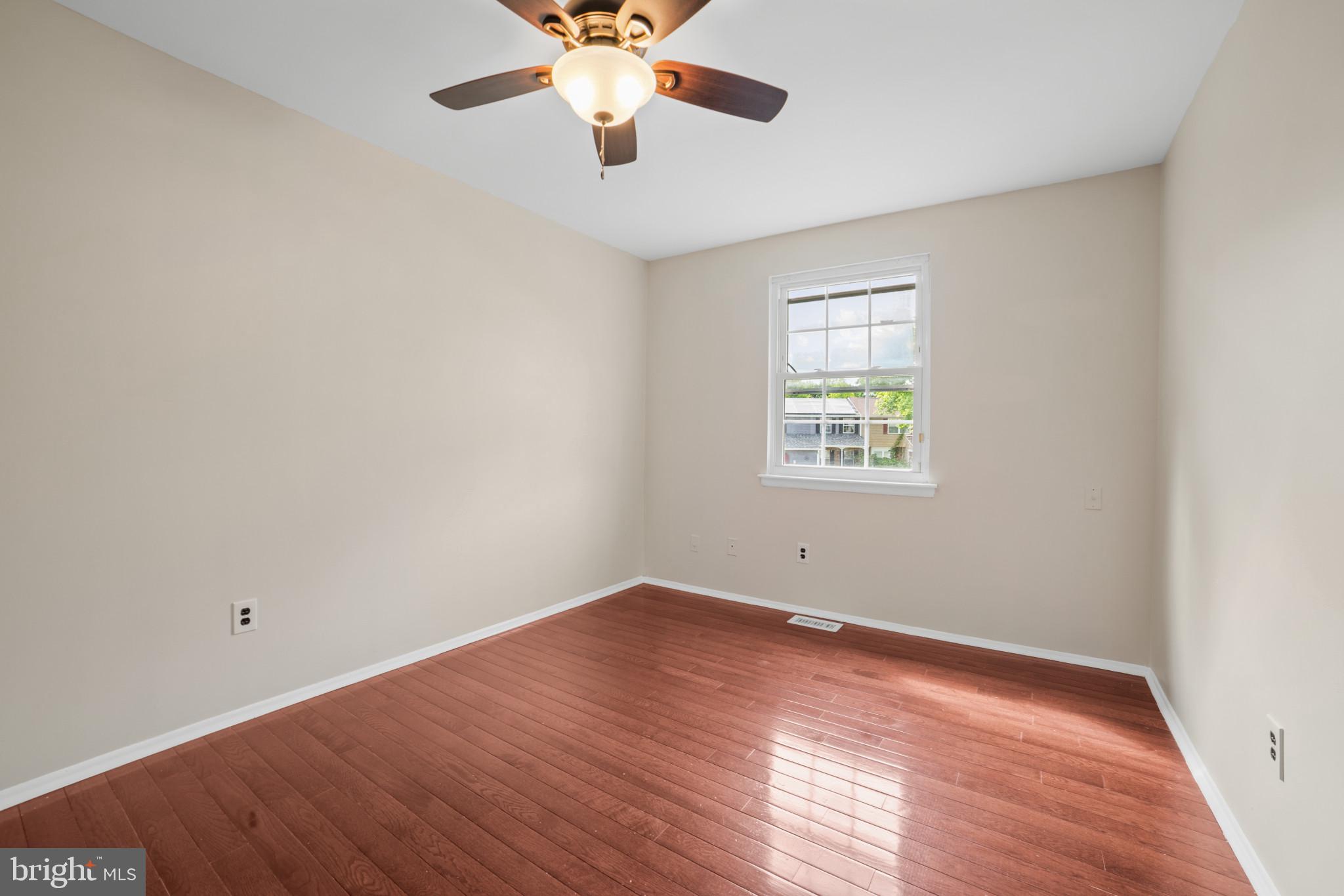 109 Stratton Lane Mount Laurel, NJ 08054 - Photo 20 of 23 Bedroom suite # 2