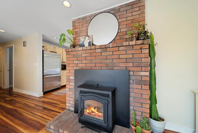 $549,900 | 8 Chongor Drive, Newton, NH 03858